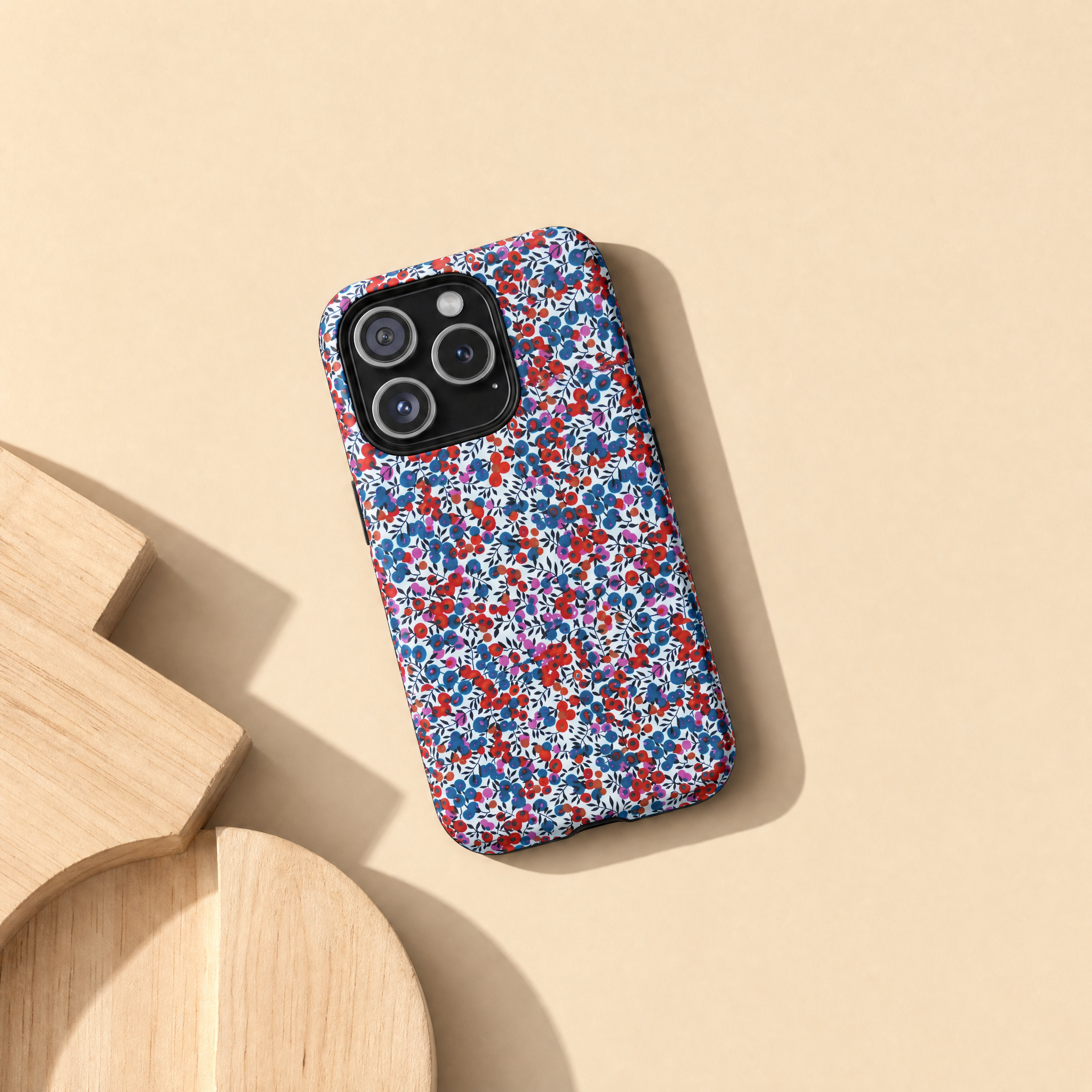 Scatter - Red & Blue confetti flowers